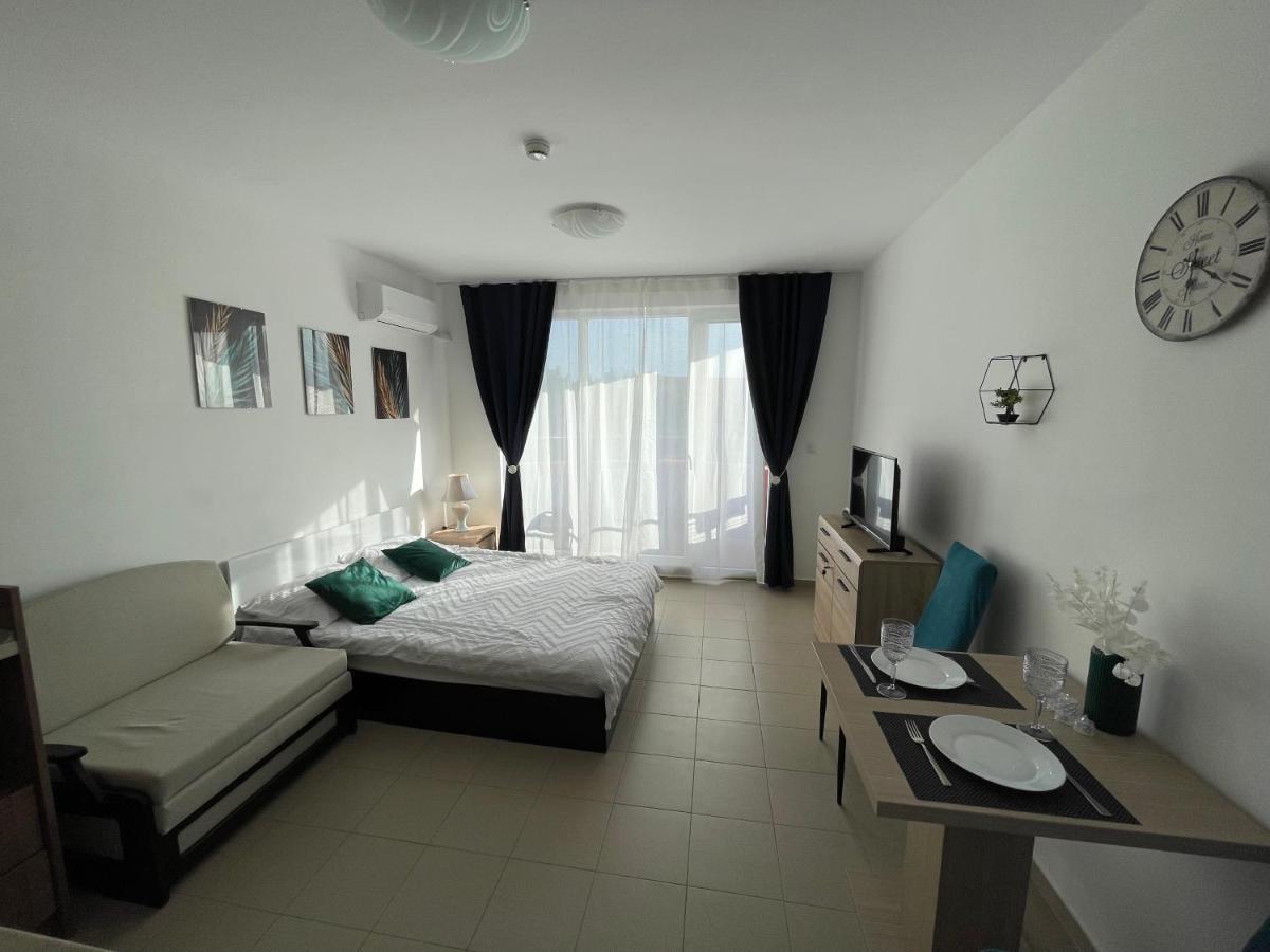 Aparthotel Admiral Plaza Sunny Beach Esterno foto