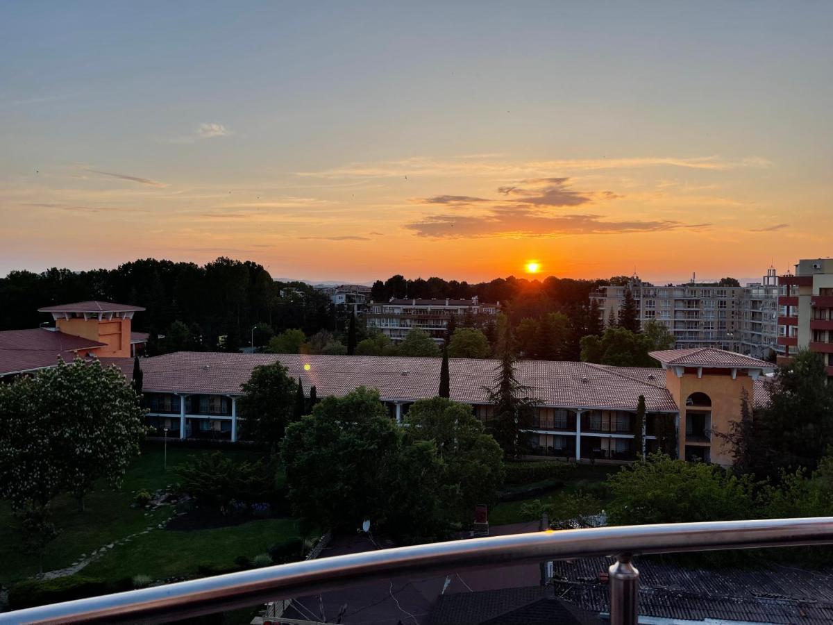 Aparthotel Admiral Plaza Sunny Beach Esterno foto